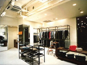 INTERNATIONAL GALLERY BEAMS