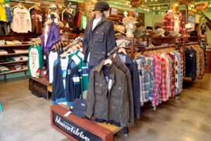 ムラサキスポーツ 原宿明治通り店